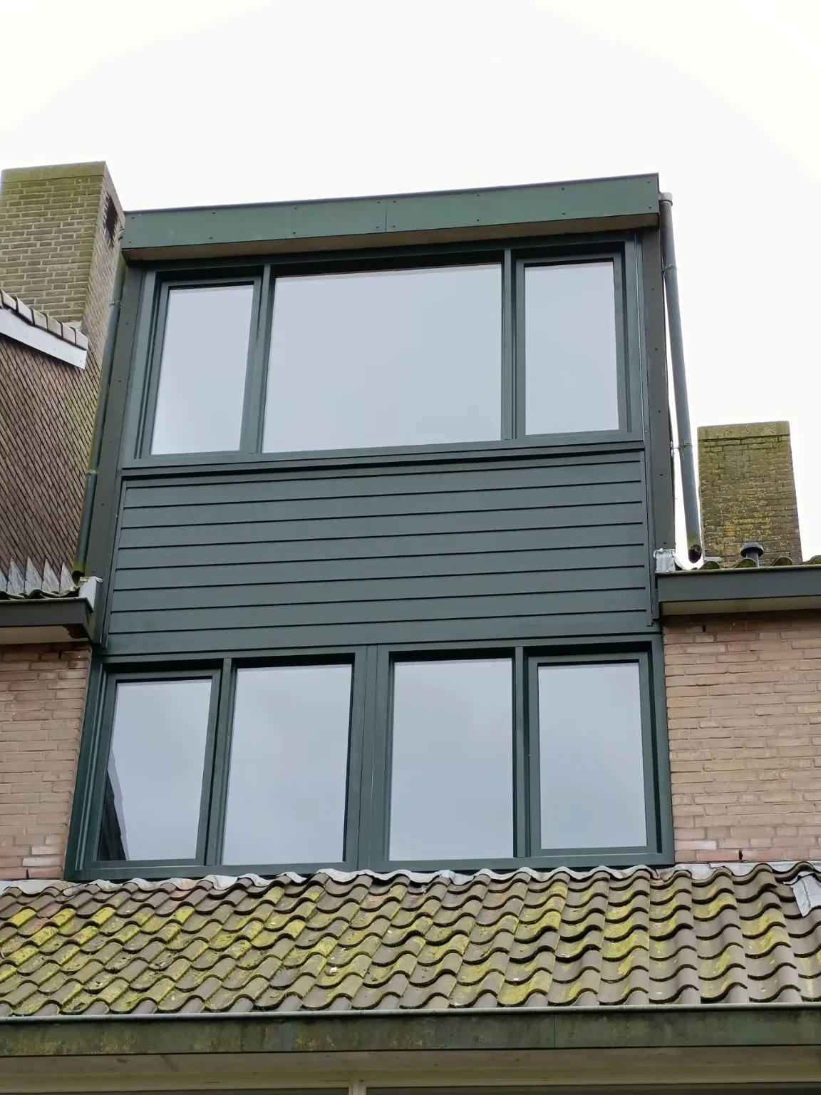 De bovenverdieping na de kozijnrenovatie